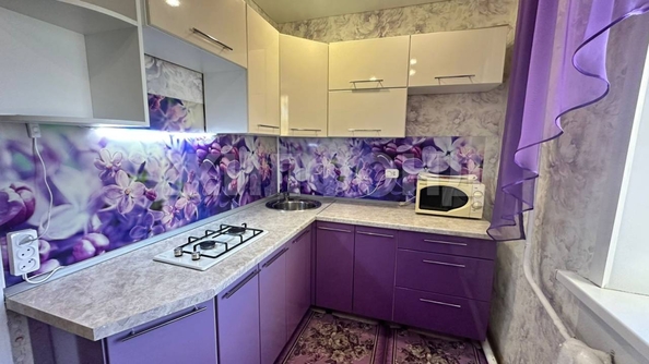
  Продается 3-комн. квартира, 52.2 м², Космонавтов ул, д. 4
. Фото 1.