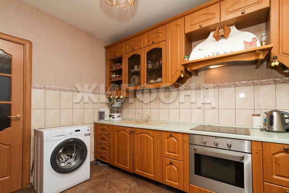 
  Продается 4-комн. квартира, 76.7 м², Карла Либкнехта ул, д. 94
. Фото 2.