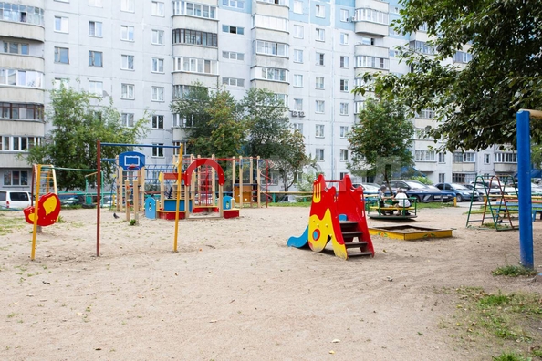 
  Продается 4-комн. квартира, 79.9 м², В. Высоцкого ул, д. 39
. Фото 24.
