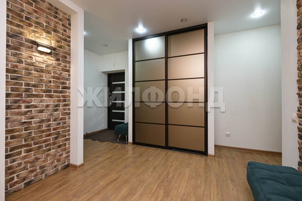 
  Продается 4-комн. квартира, 90.4 м², Связистов ул, д. 154
. Фото 8.