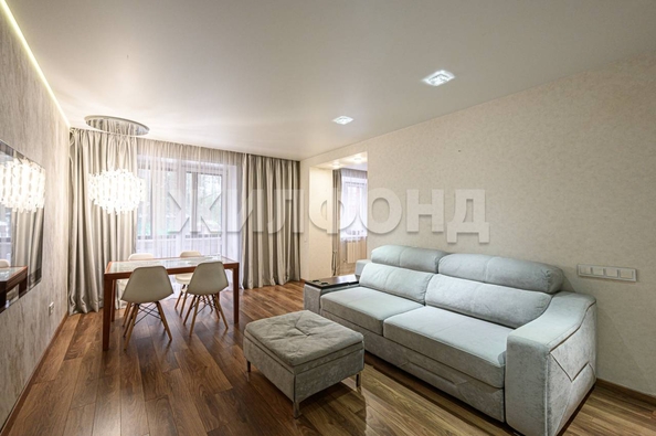 
  Продается 3-комн. квартира, 74.5 м², Холодильная ул, д. 17
. Фото 3.