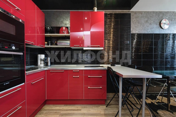 
  Продается 3-комн. квартира, 91.1 м², Фрунзе ул, д. 230
. Фото 8.