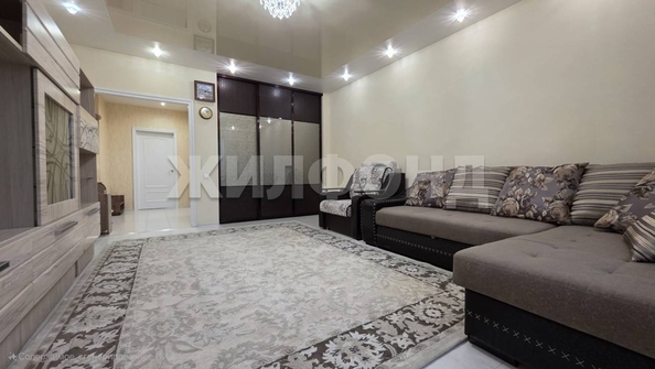 
  Продается 1-комн. квартира, 48.1 м², Дуси Ковальчук ул, д. 250
. Фото 1.