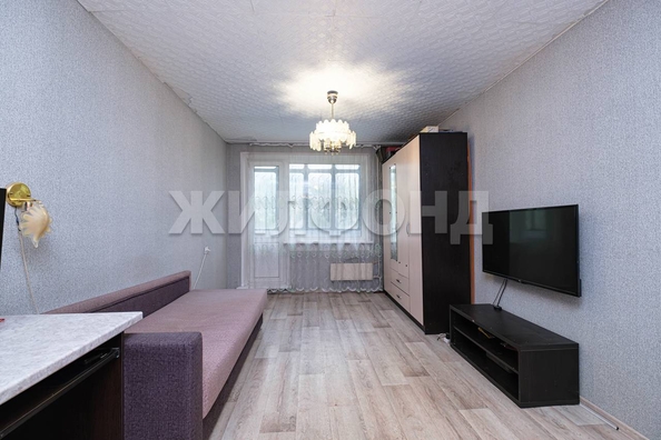 
  Продается 3-комн. квартира, 58.3 м², Полтавская ул, д. 37
. Фото 6.