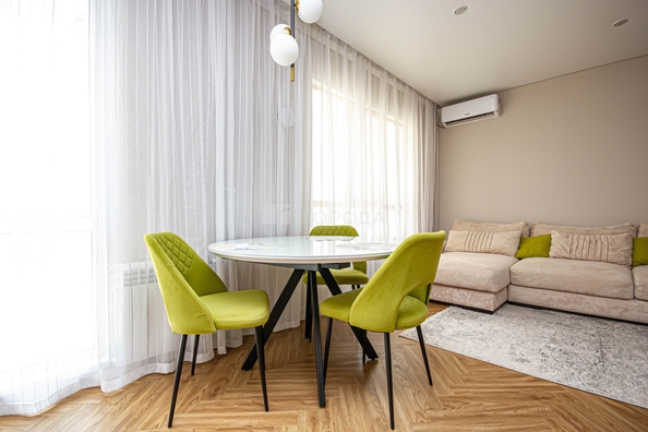 
  Продается 3-комн. квартира 84 м², в ЖК Венеция-3 , дом 11. Фото 1.