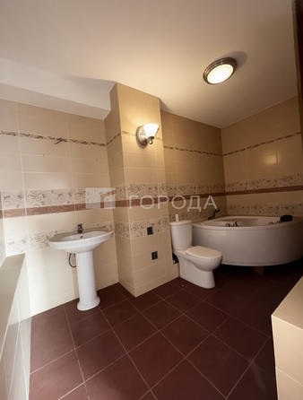 
  Продается 4-комн. квартира 234.6 м². Фото 6.