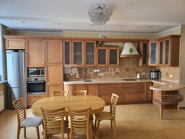 
  Продается 3-комн. квартира 119 м². Фото 1.