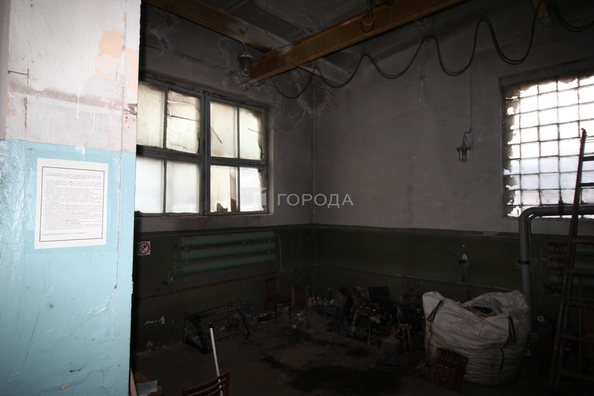 
  Сдается склад 800 м². Фото 9.