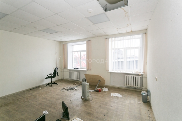 
  Продается офис 1396.8 м². Фото 38.