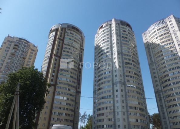 
  Продается 3-комн. квартира 121 м². Фото 1.