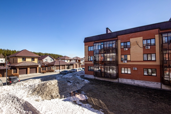 
  Продается 1-комн. квартира 40 м², в КП Уютный мкр-н. Фото 3.