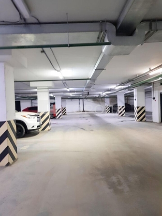 
  Сдается парковка 13.5 м². Фото 1.