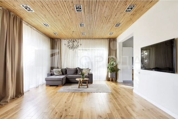 
  Продается дом 200 м². Фото 1.