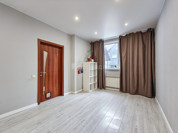 
  Продается 3-комн. квартира 171.9 м². Фото 2.