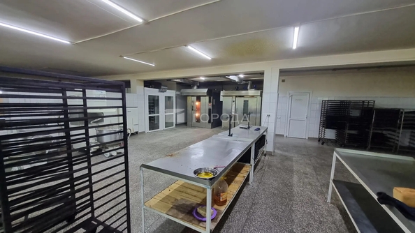 
  Продается производственное помещение 1400 м². Фото 4.