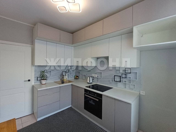 
  Продается 4-комн. квартира 77.3 м². Фото 1.