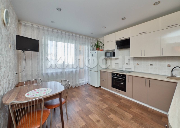 
  Продается 3-комн. квартира 72.8 м². Фото 1.