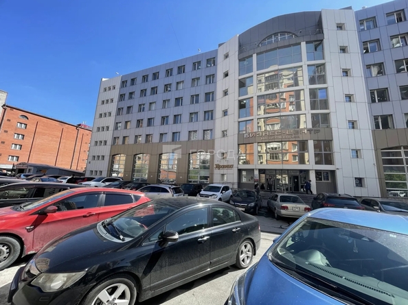 
  Сдается офис 62.2 м². Фото 1.