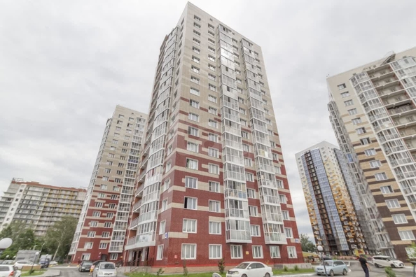 
  Продается 2-комн. квартира 56 м², в ЖК Ред Фокс, дом 3. Фото 1.