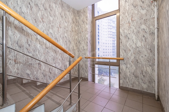 
  Сдается офис 16.9 м². Фото 2.
