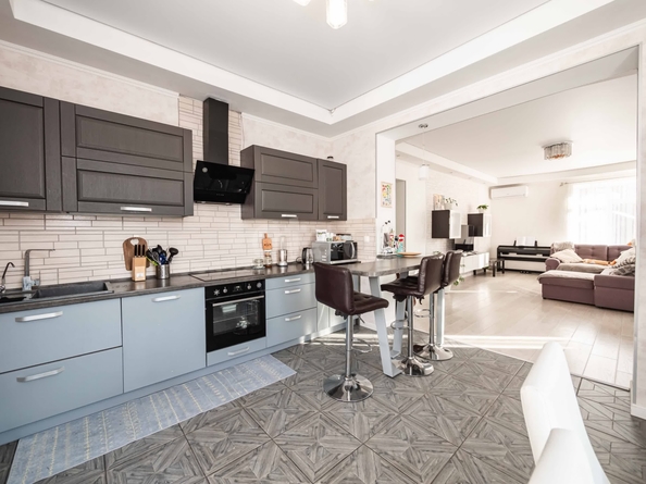 
  Продается коттедж 192 м². Фото 1.
