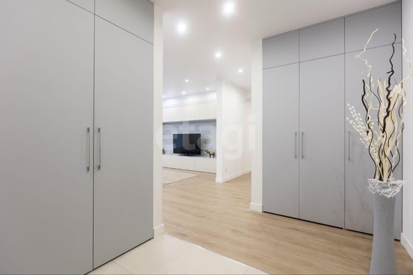 
  Продается 3-комн. квартира 81 м², в ЖК Гринарт, дом 5. Фото 11.