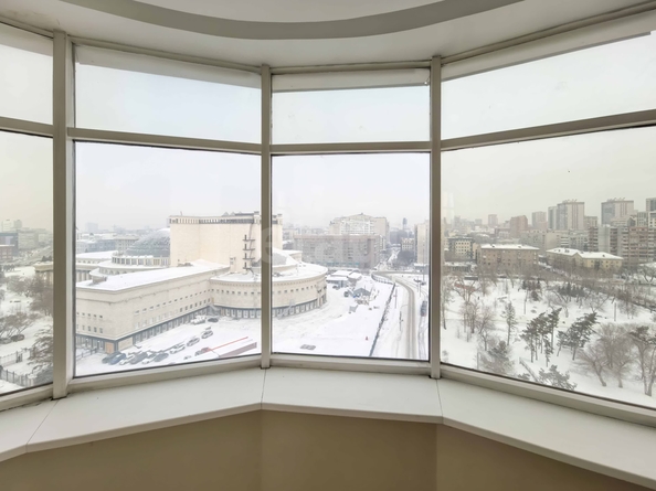 
  Продается 2-комн. квартира 176.8 м². Фото 5.