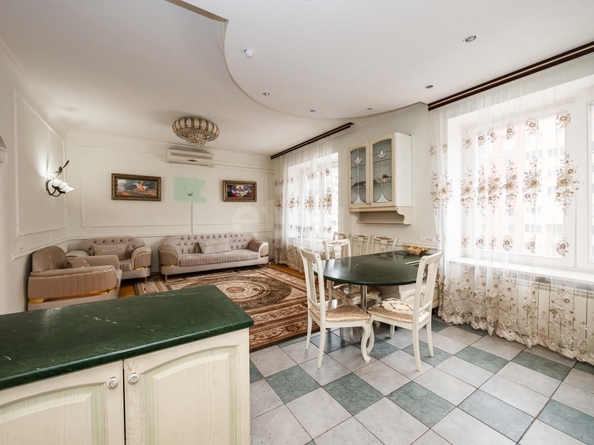 
  Продается 4-комн. квартира 204.8 м². Фото 6.