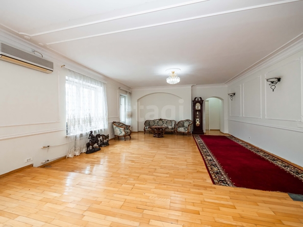 
  Продается 4-комн. квартира 204.8 м². Фото 29.
