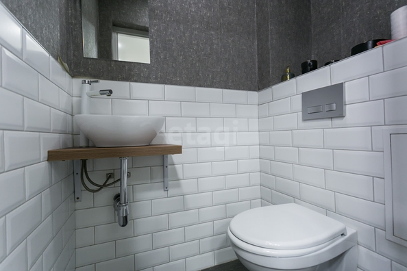 
  Продается универсальное помещение 60 м², в ЖК Радужный каскад, б/с 19. Фото 13.