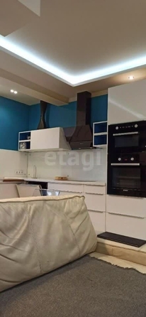 
  Сдается 3-комн. квартира 80 м². Фото 1.