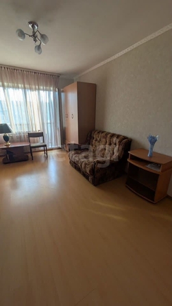 
  Сдается 1-комн. квартира 37.3 м². Фото 1.