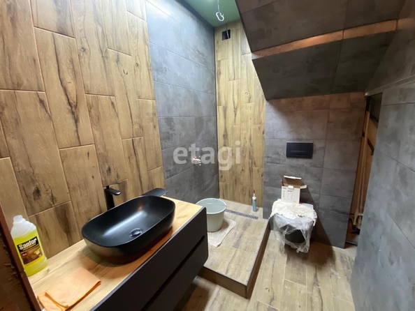 
  Продается 4-комн. квартира 75.9 м². Фото 1.