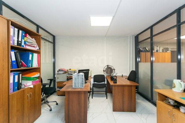 
  Продается офис 138 м², в ЖК Радужный каскад, б/с 19. Фото 13.