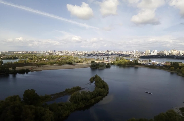 
  Продается 2-комн. квартира 45.5 м², в ЖК Радужный каскад, б/с 19. Фото 20.