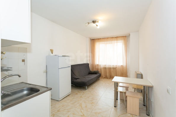 
  Продается 2-комн. квартира 44 м², в ЖК Радужный каскад, б/с 19. Фото 1.