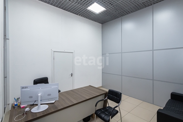 
  Сдается торговая площадь 1180 м². Фото 15.