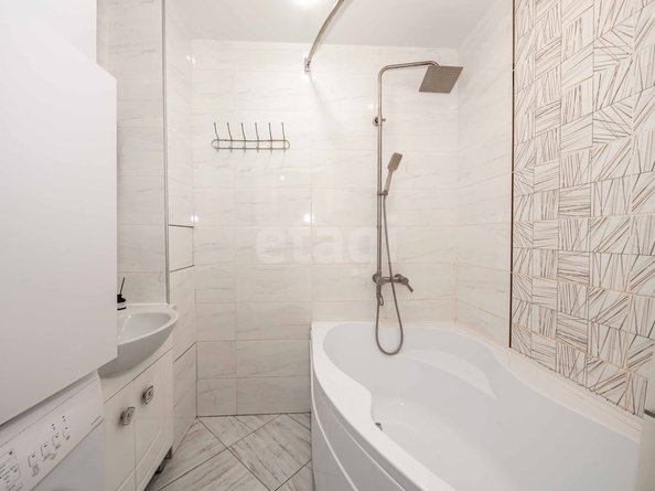
  Продается 2-комн. квартира 55.8 м², в ЖК Солнечные часы, 3 очередь, дом 4. Фото 18.