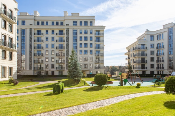 
  Продается 4-комн. квартира 162.05 м², в ЖК Жуковка. Фото 3.