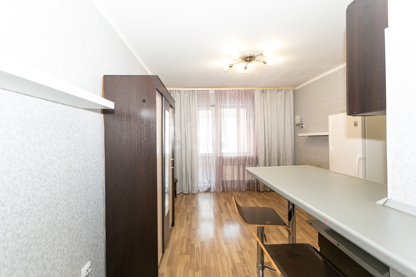 
  Продается студия 27 м², в ЖК Радужный каскад, б/с 19. Фото 4.