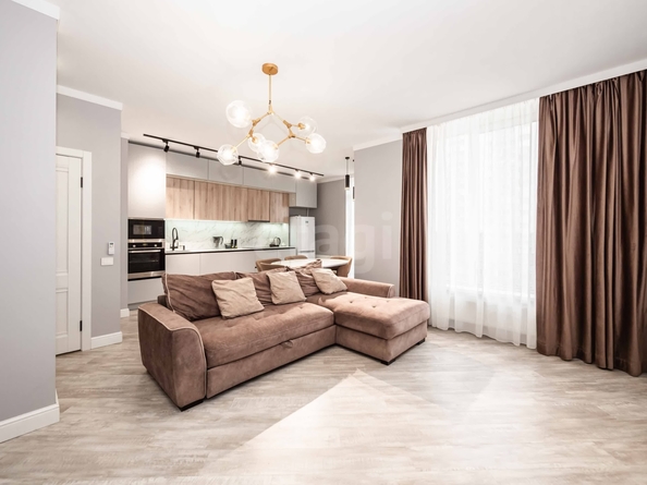 
  Продается 3-комн. квартира 80.6 м², в ЖК На Рябиновой. Фото 2.