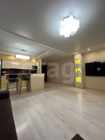 
  Продается 3-комн. квартира 87.6 м². Фото 1.