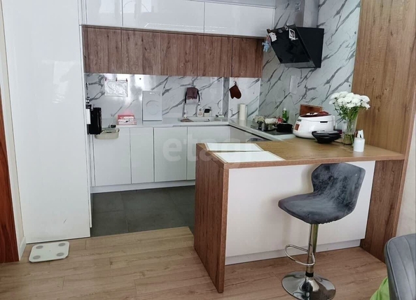
  Продается 4-комн. квартира 108.2 м², в ЖК Космический, дом 8. Фото 1.