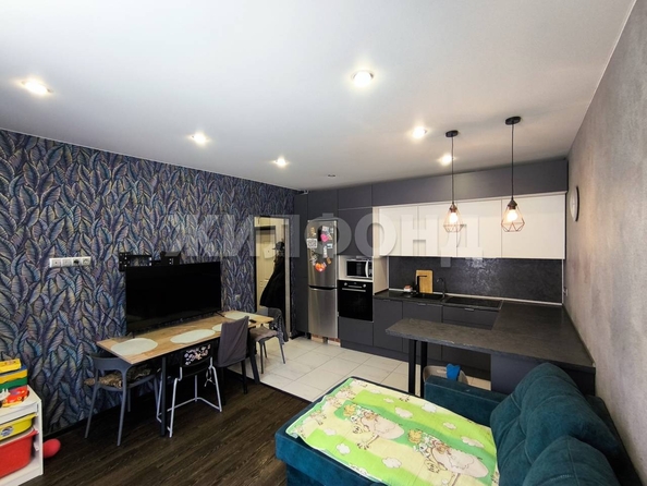 
  Продается 3-комн. квартира 60 м², в ЖК Малахит, дом 5. Фото 3.