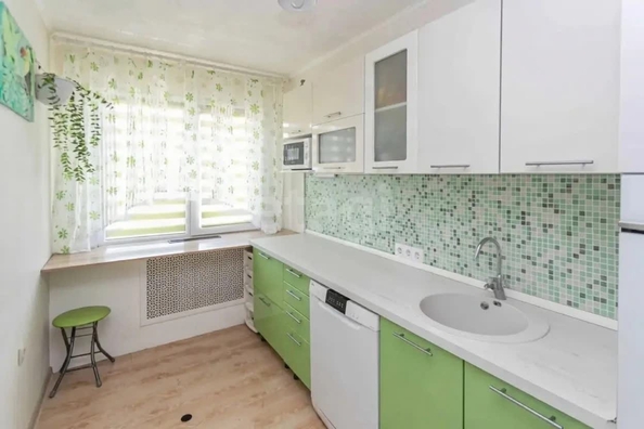 
  Продается 3-комн. квартира 63.8 м². Фото 1.