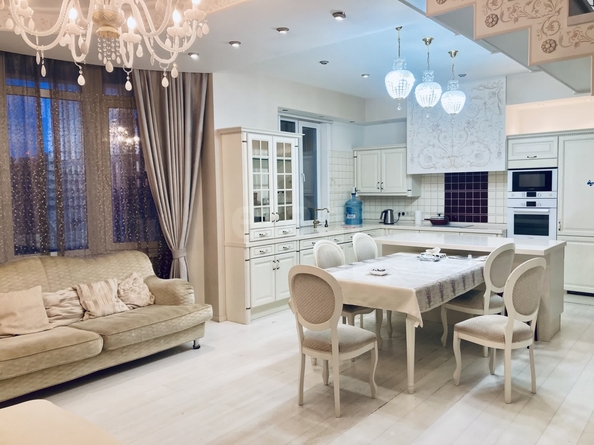 
  Продается 4-комн. квартира 194.9 м². Фото 4.