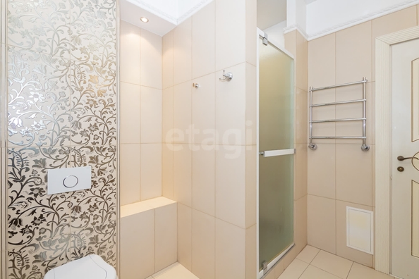 
  Продается 4-комн. квартира 194.9 м². Фото 25.