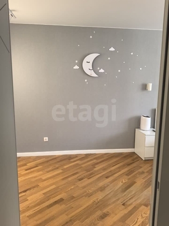 
  Продается 2-комн. квартира 50 м², в ЖК Радужный каскад, б/с 19. Фото 5.