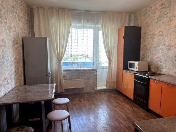 
  Продается 3-комн. квартира 72.2 м². Фото 1.
