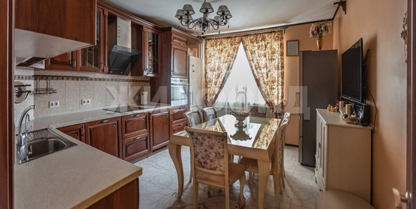 
  Продается 3-комн. квартира 106 м². Фото 1.